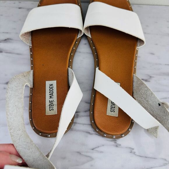 Steve Madden White Slip On Flat Sandals Women’s Size 7.5 - Picture 6 of 9